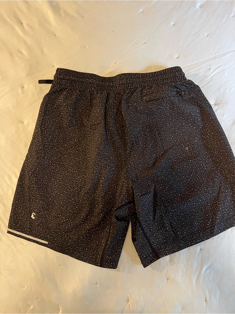 Men's Bear Bottoms Black Speckled Performance Shorts Medium 7 inch inseam